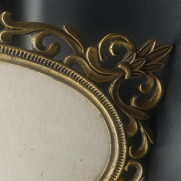 Vintage Ornate Heavy Brass Oval Picture Photo Frame - Picture 10 of 11